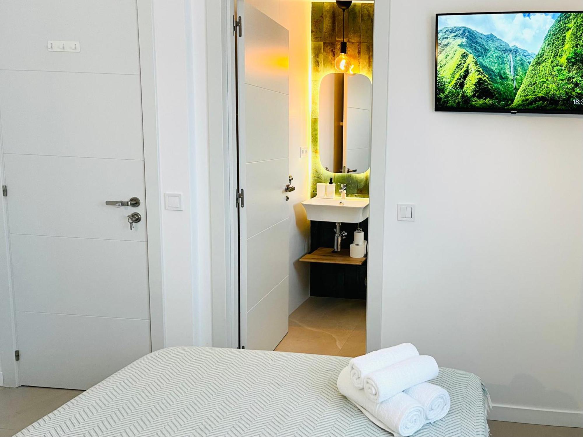 Solaz Malaga, Shared Apartment Luaran gambar